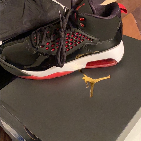 Jordan maxin 200 (brand new) - Picture 3 of 4